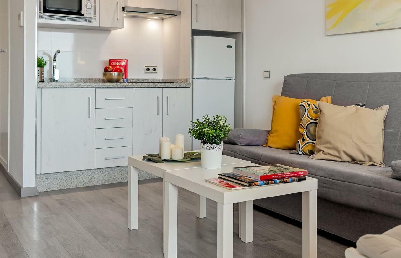 Apartamento Los Tres Soles Málaga Kültér fotó